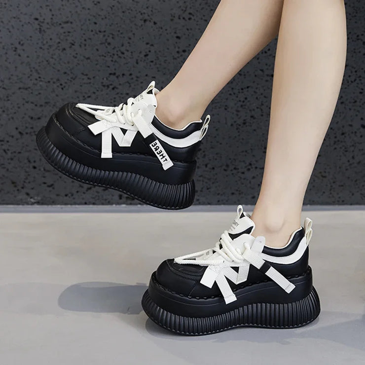 Ample Arch Fashion Sneakers