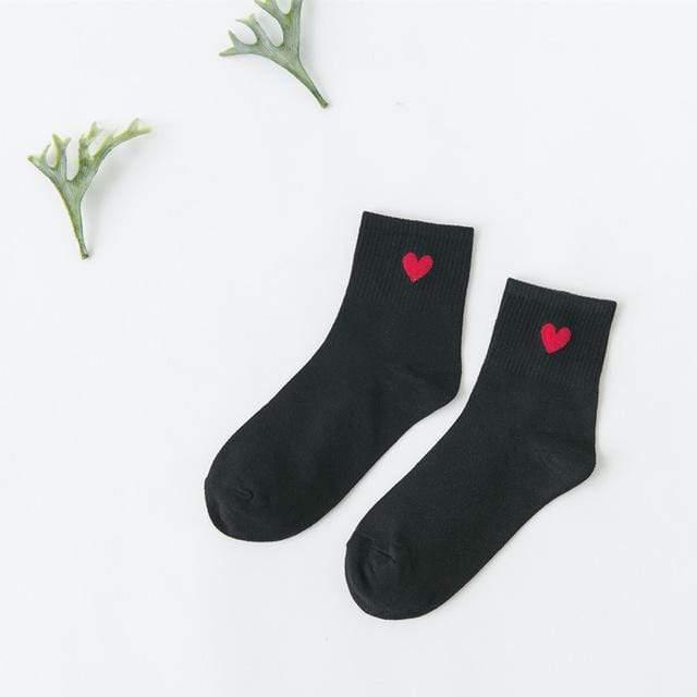 Симпатичные сердечные носки - черный
